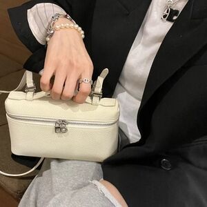 💼 Sophisticated Loropiana L19 Handbag - Minimalist Design!